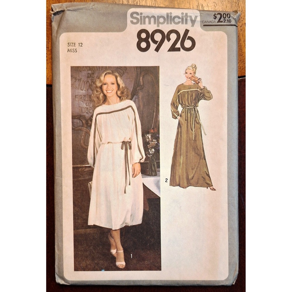 Simplicity Misses' Dress‎ in 2 lengths & Tie Belt pattern #8923 Size 12
